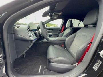 Mercedes-Benz AMG E 53 HYBRID 4MATIC+ (foto 14)