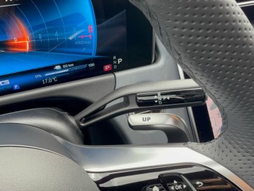 Mercedes-Benz AMG E 53 HYBRID 4MATIC+ (foto 19)