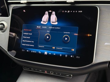 Mercedes-Benz AMG E 53 HYBRID 4MATIC+ (foto 34)