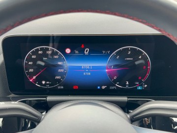 Mercedes-Benz GLA 200 d Edition 140 Years (foto 17)