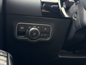 Mercedes-Benz GLA 200 d Edition 140 Years (foto 20)