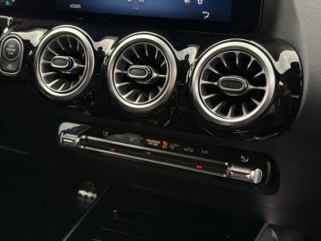 Mercedes-Benz GLA 200 d Edition 140 Years (foto 30)