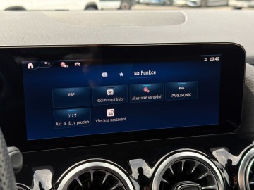 Mercedes-Benz GLA 200 d Edition 140 Years (foto 33)