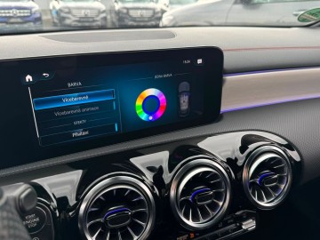 Mercedes-Benz CLA 200 d AMG Line (foto 15)