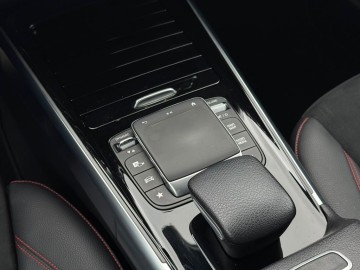 Mercedes-Benz GLB 220 d 4MATIC (foto 16)