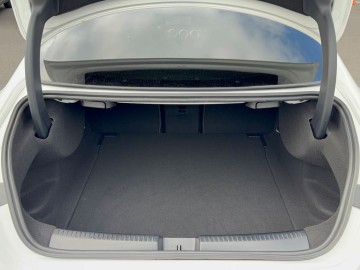 Mercedes-Benz CLA 180 d (foto 12)