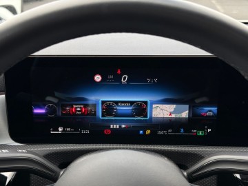 Mercedes-Benz CLA 180 d (foto 31)