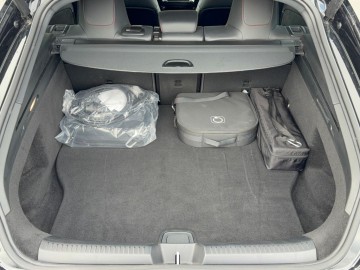 Mercedes-Benz CLA 250 e AMG Shooting Brake (foto 12)