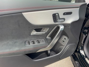 Mercedes-Benz CLA 250 e AMG Shooting Brake (foto 22)