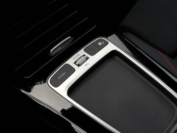 Mercedes-Benz CLA 250 e AMG Shooting Brake (foto 27)