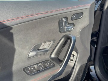 Mercedes Benz CLA 200 d kupé AMG Style Edition (foto 22)
