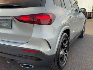 Mercedes-Benz GLA 200 d 4MATIC AMG Style Edition (foto 11)