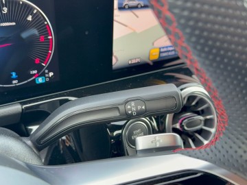 Mercedes-Benz GLA 200 d 4MATIC AMG Style Edition (foto 19)