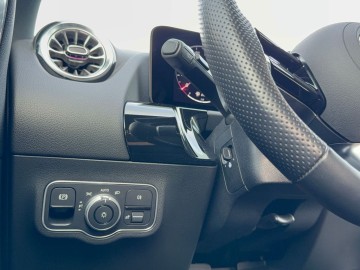 Mercedes-Benz GLA 200 d 4MATIC AMG Style Edition (foto 20)