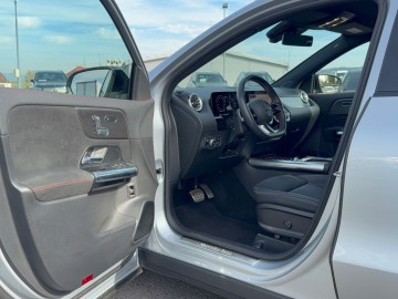 Mercedes-Benz GLA 200 d 4MATIC AMG Style Edition (foto 22)