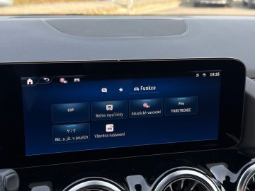 Mercedes-Benz GLA 200 d 4MATIC AMG Style Edition (foto 32)