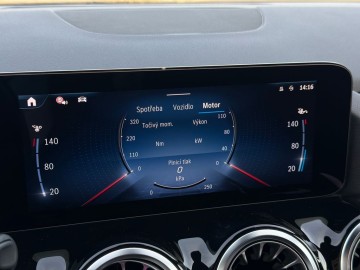 Mercedes-Benz GLA 200 d 4MATIC AMG Style Edition (foto 33)