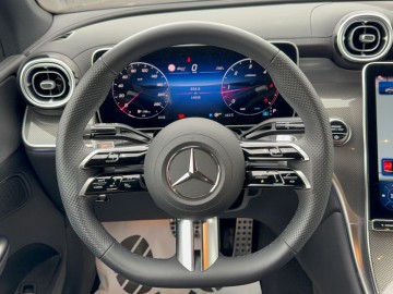 Mercedes-Benz GLC 220 (foto 16)