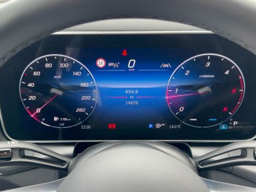 Mercedes-Benz GLC 220 (foto 17)