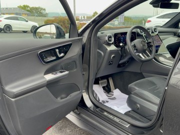 Mercedes-Benz GLC 220 (foto 22)