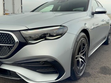 Mercedes-Benz E 220 d 4MATIC (foto 8)