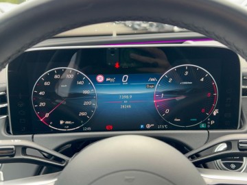 Mercedes-Benz E 220 d 4MATIC (foto 17)