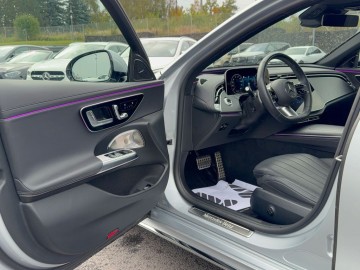 Mercedes-Benz E 220 d 4MATIC (foto 22)