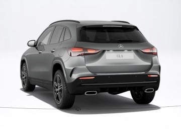 Mercedes-Benz GLA 180 d Edition 140 Years (foto 3)
