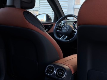 Mercedes-Benz GLC 220 d 4MATIC (foto 26)