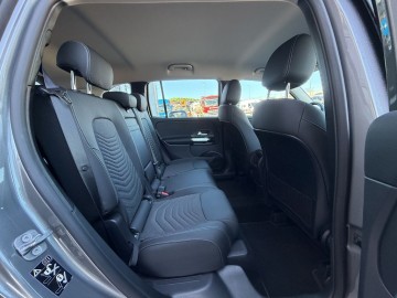 Mercedes-Benz GLB 180 d (foto 11)