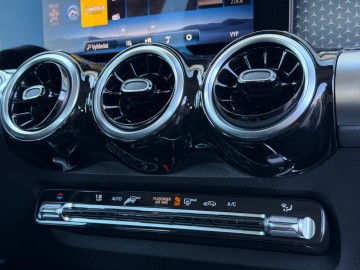 Mercedes-Benz GLB 180 d (foto 30)