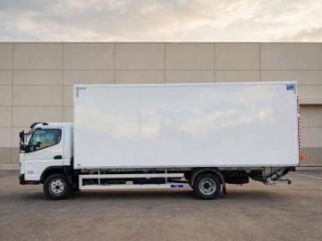 Mitsubishi Fuso Canter FUSO Canter 7C18 (foto 1)