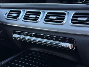 Mercedes-Benz GLE 300 d 4MATIC AMG (foto 29)