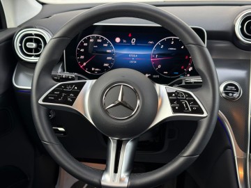 Mercedes-Benz GLC 220 d 4MATIC (foto 16)