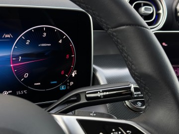 Mercedes-Benz GLC 220 d 4MATIC (foto 19)
