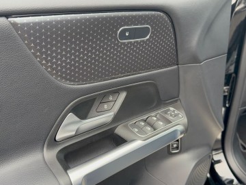Mercedes-Benz  GLB 180 d (foto 21)