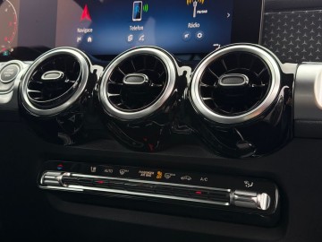 Mercedes-Benz  GLB 180 d (foto 29)