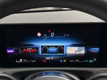 Mercedes-Benz A 200 (foto 30)