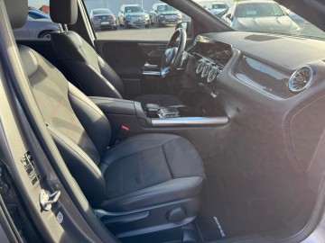Mercedes-Benz B 180d (foto 9)
