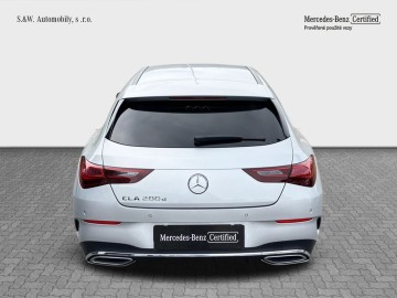 Mercedes-Benz CLA 200d Shooting Brake (foto 3)