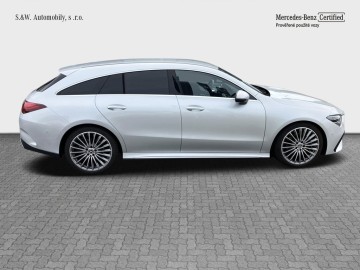 Mercedes-Benz CLA 200d Shooting Brake (foto 5)