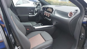 Mercedes-Benz EQA 300 4MATIC (foto 21)