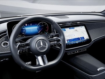 Mercedes-Benz E 220 d 4MATIC kombi (foto 5)