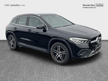 Mercedes-Benz GLA 180 d (foto 6)