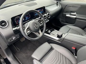 Mercedes-Benz GLA 180 d (foto 11)