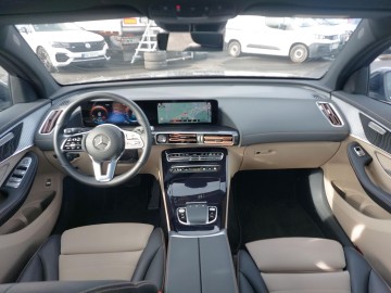 Mercedes-Benz EQC 400 4MATIC (foto 10)