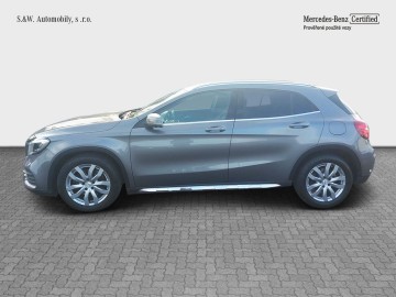 Mercedes-Benz GLA 220d 4MATIC (foto 1)