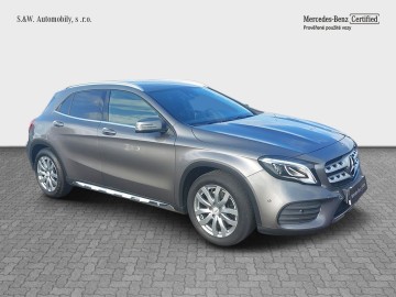 Mercedes-Benz GLA 220d 4MATIC (foto 6)