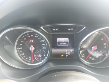 Mercedes-Benz GLA 220d 4MATIC (foto 15)