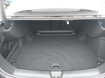 Mercedes-Benz E 220 E 220d 4Matic (foto 22)